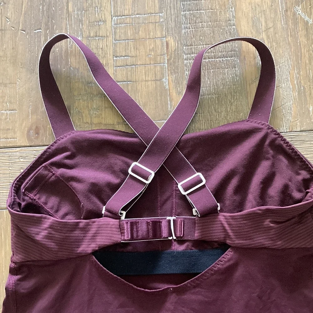Lululemon Tank (Size 6) - Picture 5 of 9